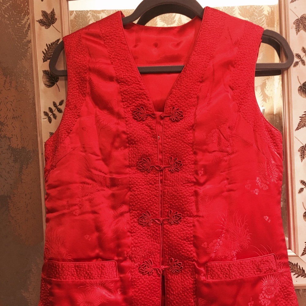 Woman's Oriental- style vest